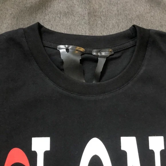 VLONE Black and Red Graphic Tee Short Sleeve - Picture 3 of 7